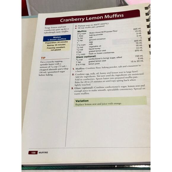 Robin Hood Baking: Over 250 Recipes from Robin Hood's Baking Festival and Home - Picture 3 of 6